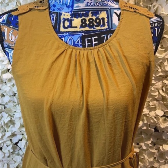 H&M mustard color dress Size 6 - Picture 5 of 16